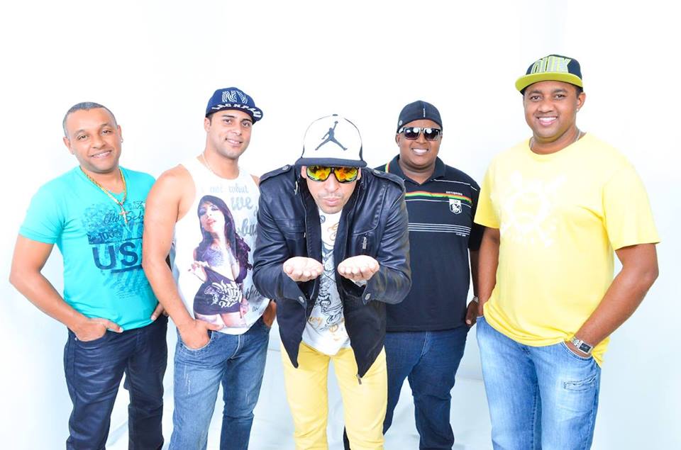 RODA DE SAMBA DO CHALE COUNTRY - COM LOU