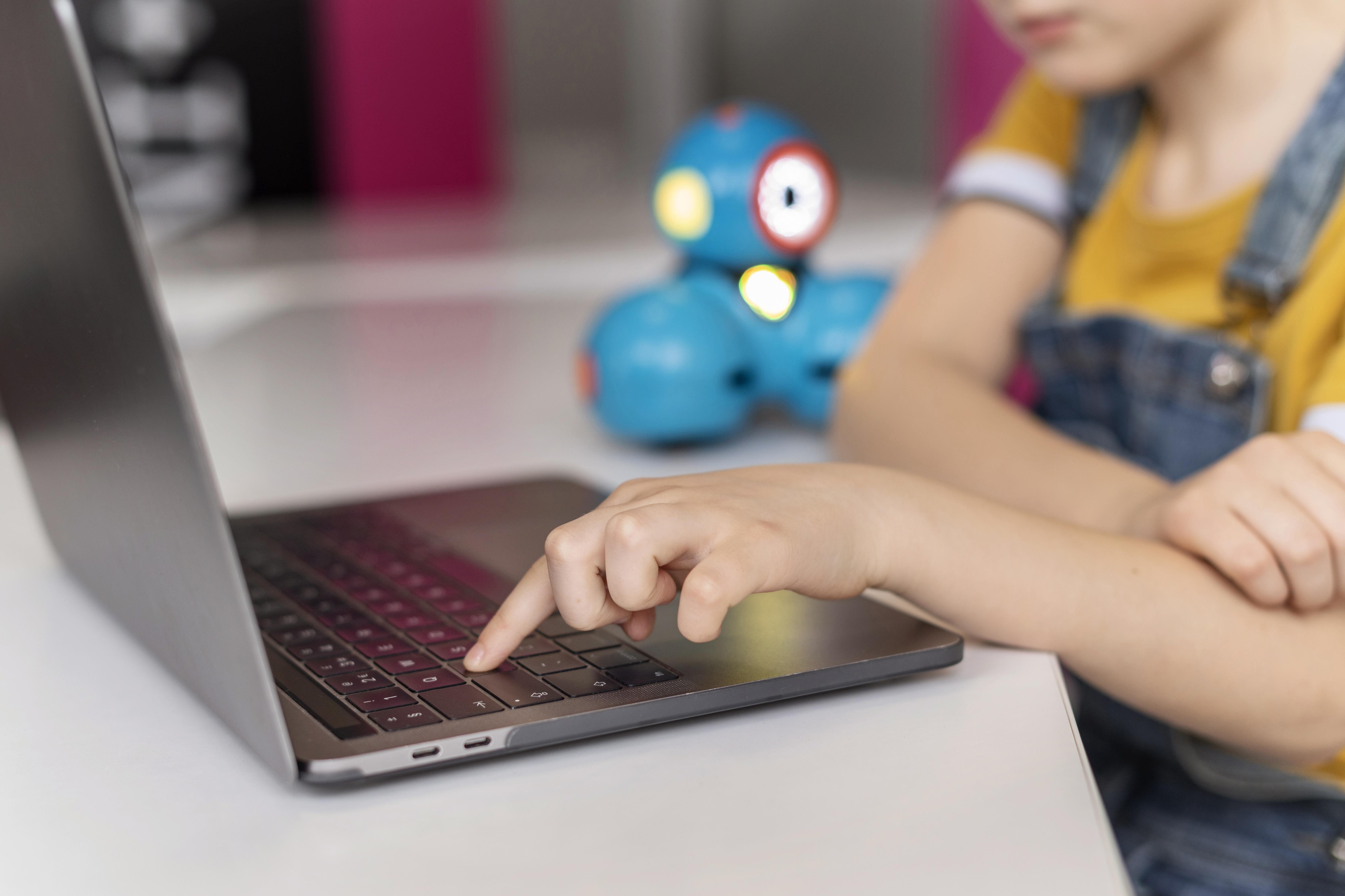 Big techs s�o condenadas por falha na prote��o de crian�as em jogos eletr�nicos