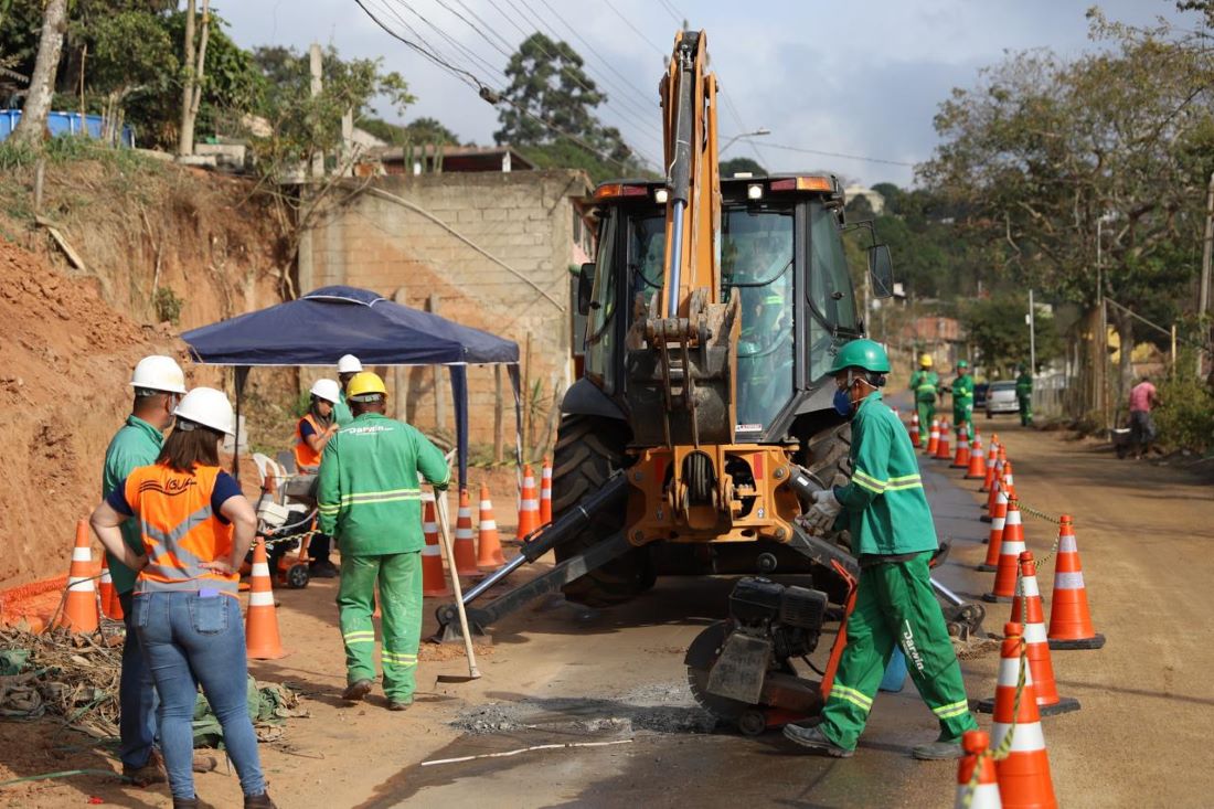Prefeitura de Miguel Pereira Inicia Obras de Saneamento Bsico na Praa da Ponte