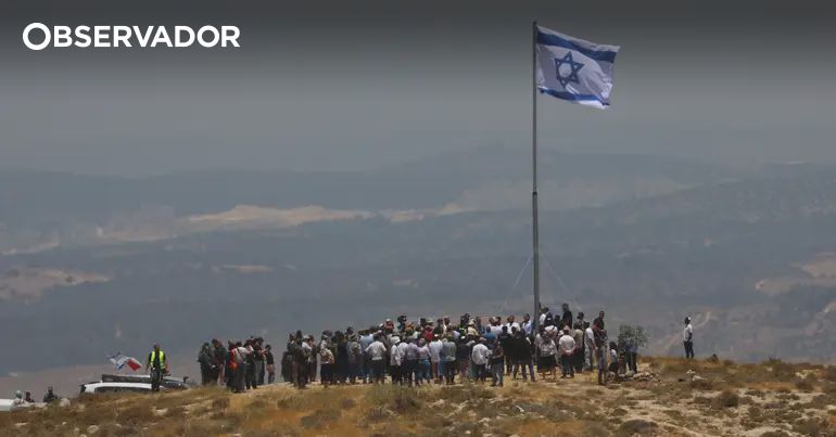 Elites pressionam Netanyahu a travar a��es na Cisjord�nia