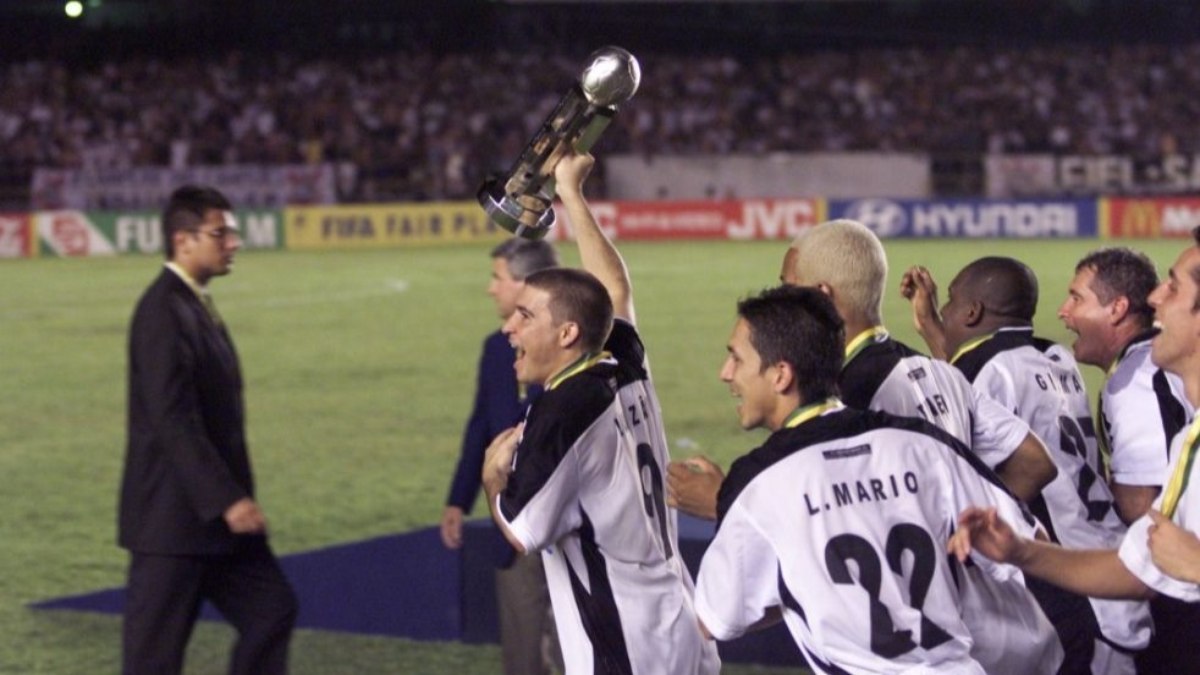 Caos no Corinthians n�o evitou t�tulos hist�ricos; relembre