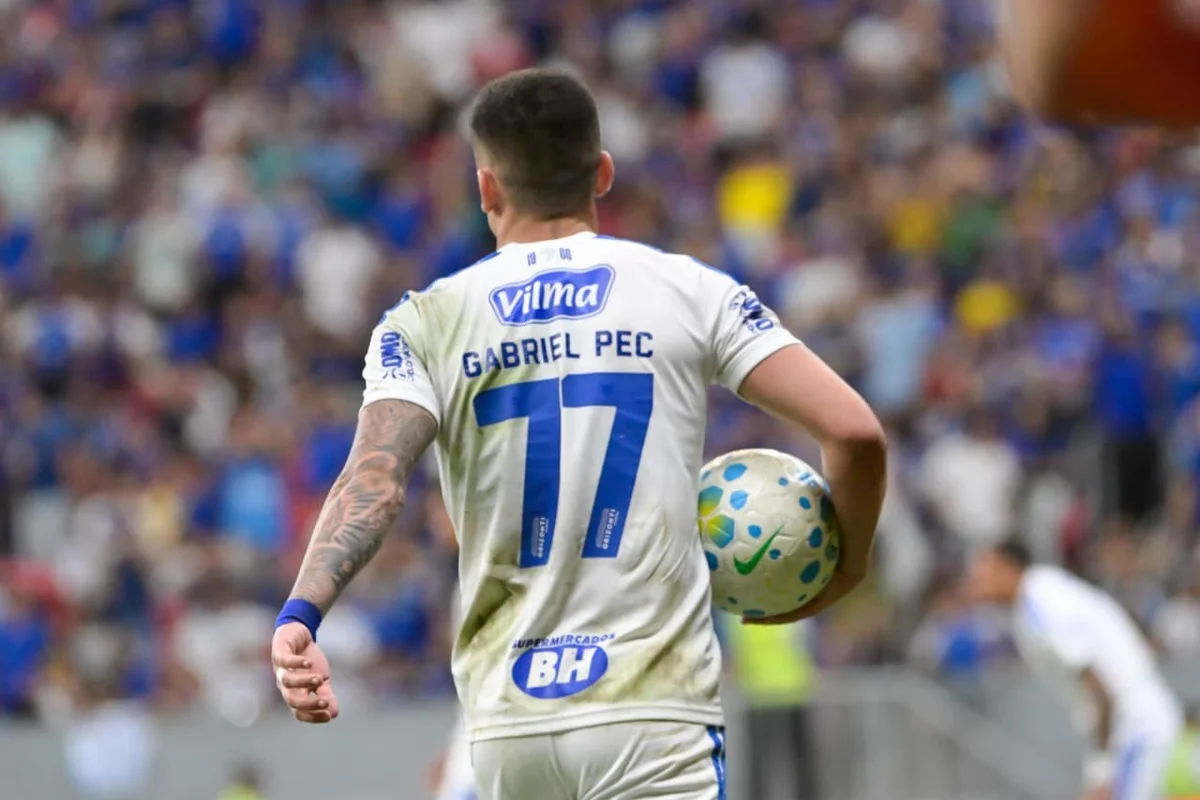 Cruzeiro escala Pec e Rojas para retorno no Brasileir�o contra o Inter