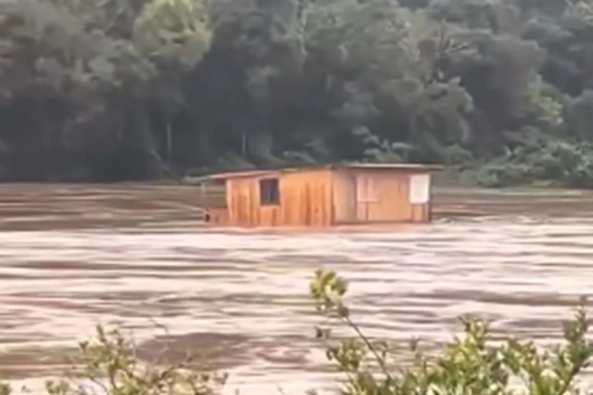 Chuvas no Rio Grande do Sul deixam 1,3 mil desabrigados