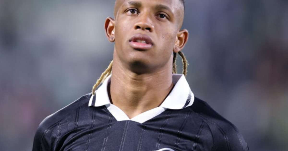 Botafogo: Danilo manda recado para a diretoria pelas redes sociais