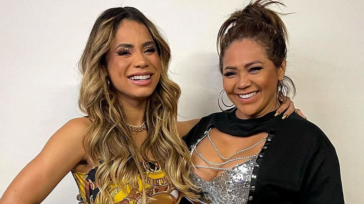 Lexa relembra discuss�o da m�e com Mbapp� em festa de Neymar