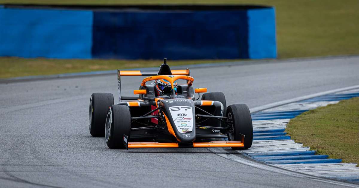 F4 Brasil: Fausto Arnaudo vence de ponta a ponta em Velocitta