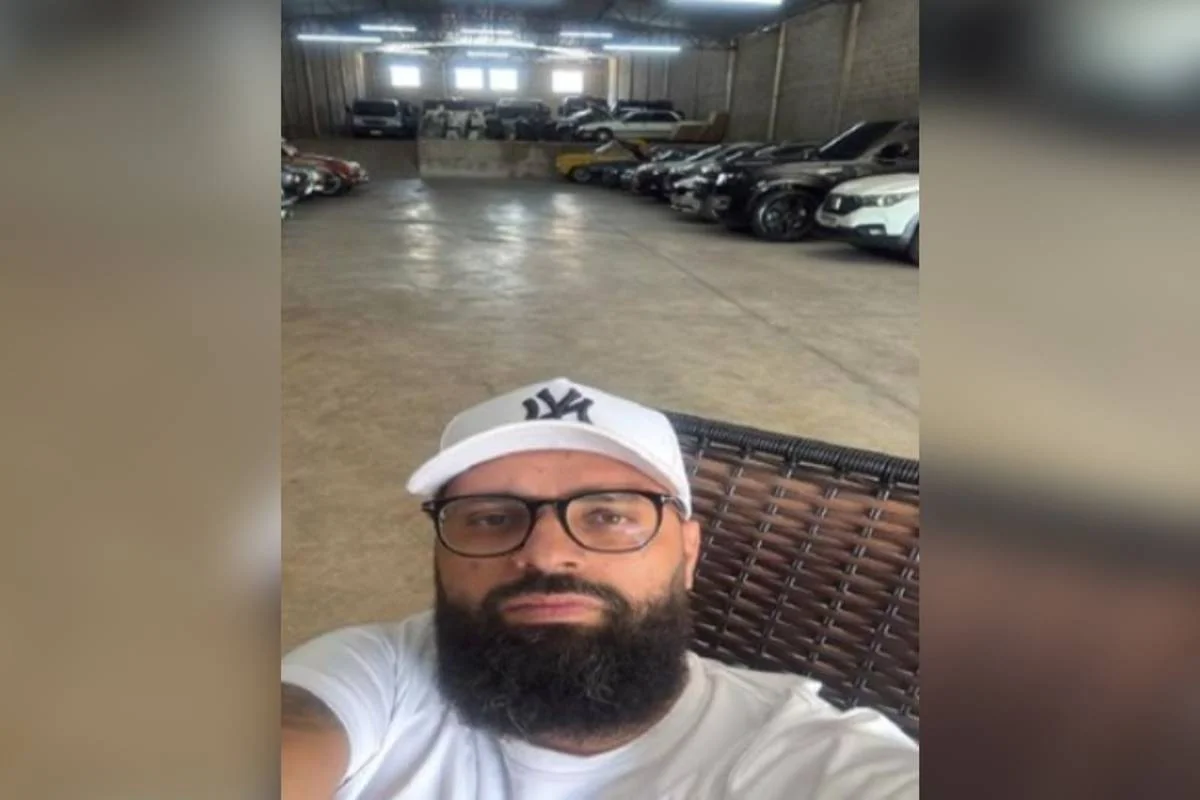 Fraude milion�ria do INSS abasteceu garagem de carros de luxo
