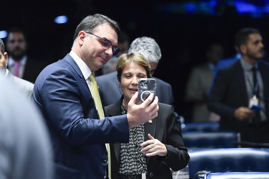 A explica��o de aliados para o veto a Tereza Cristina na chapa de Fl�vio Bolsonaro