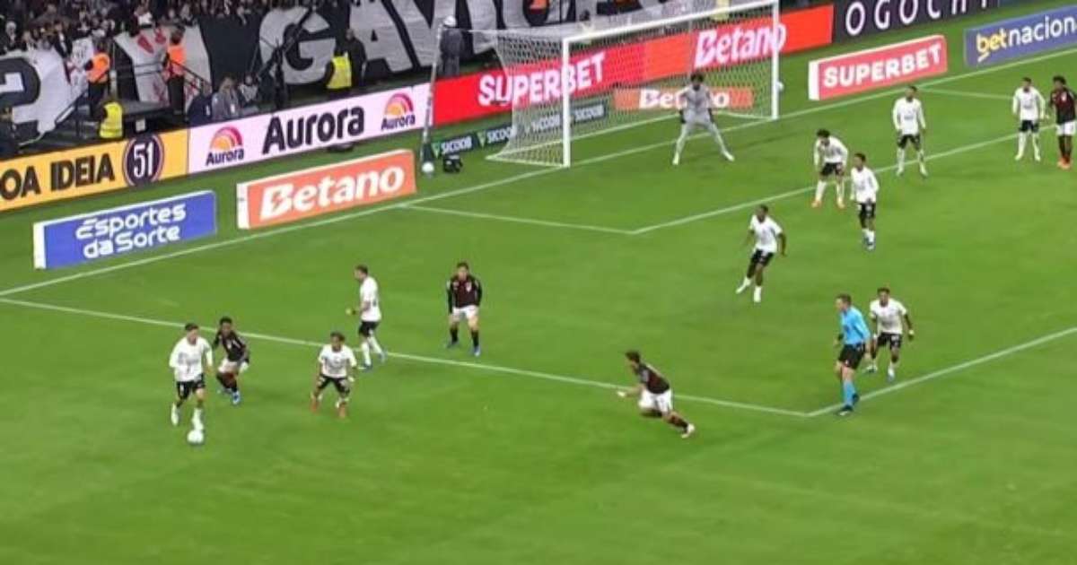 Respons�vel pelo gramado se pronuncia ap�s pol�micas em jogo do Corinthians