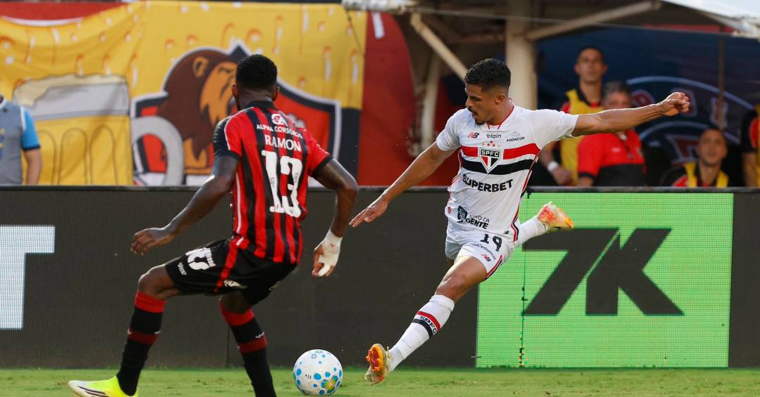 Maioria dos clubes do Brasileir�o tem d�vida superior � capacidade de gera��o de caixa