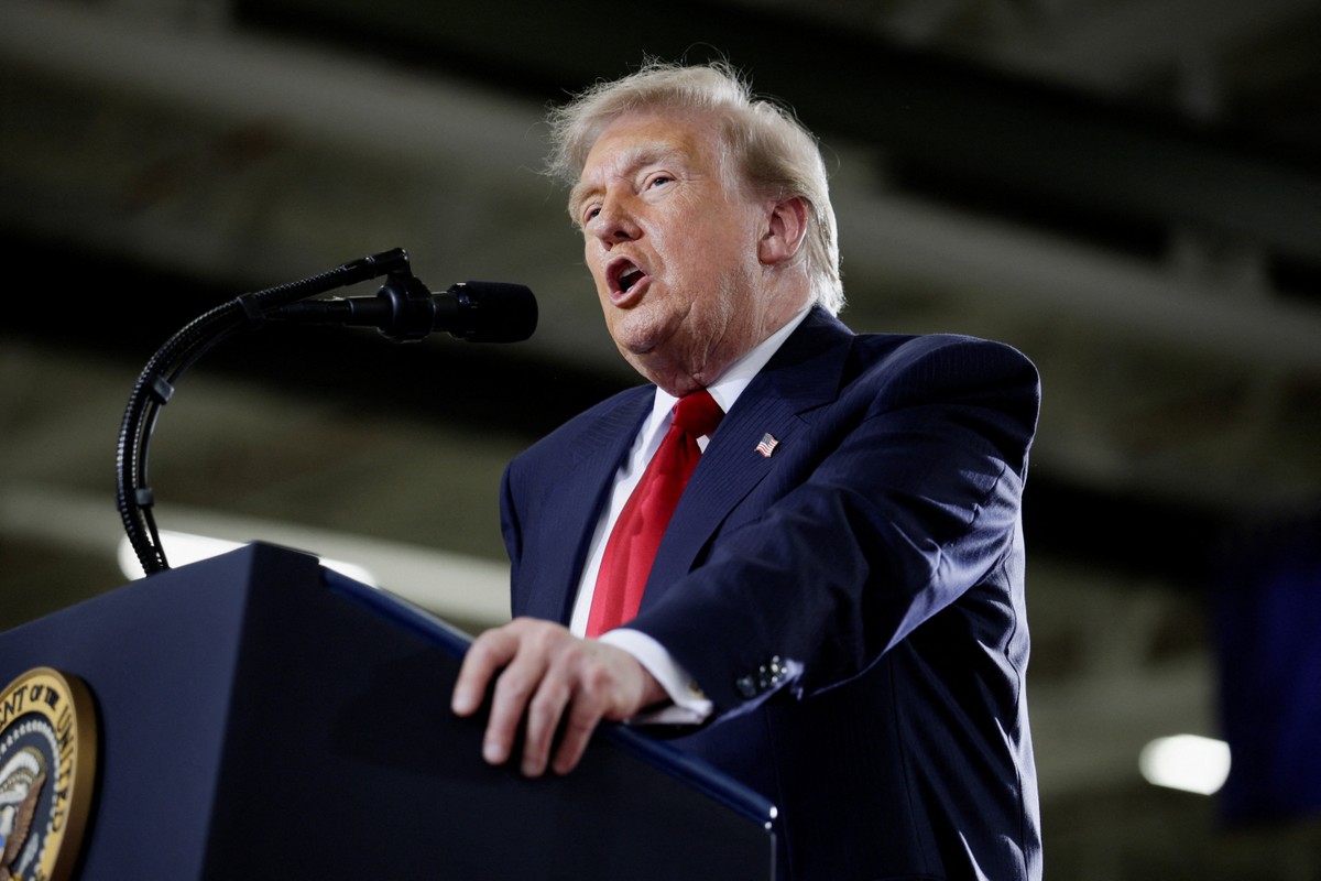 Trump sinaliza estar perto de acordo com o Ir� para reabrir Ormuz