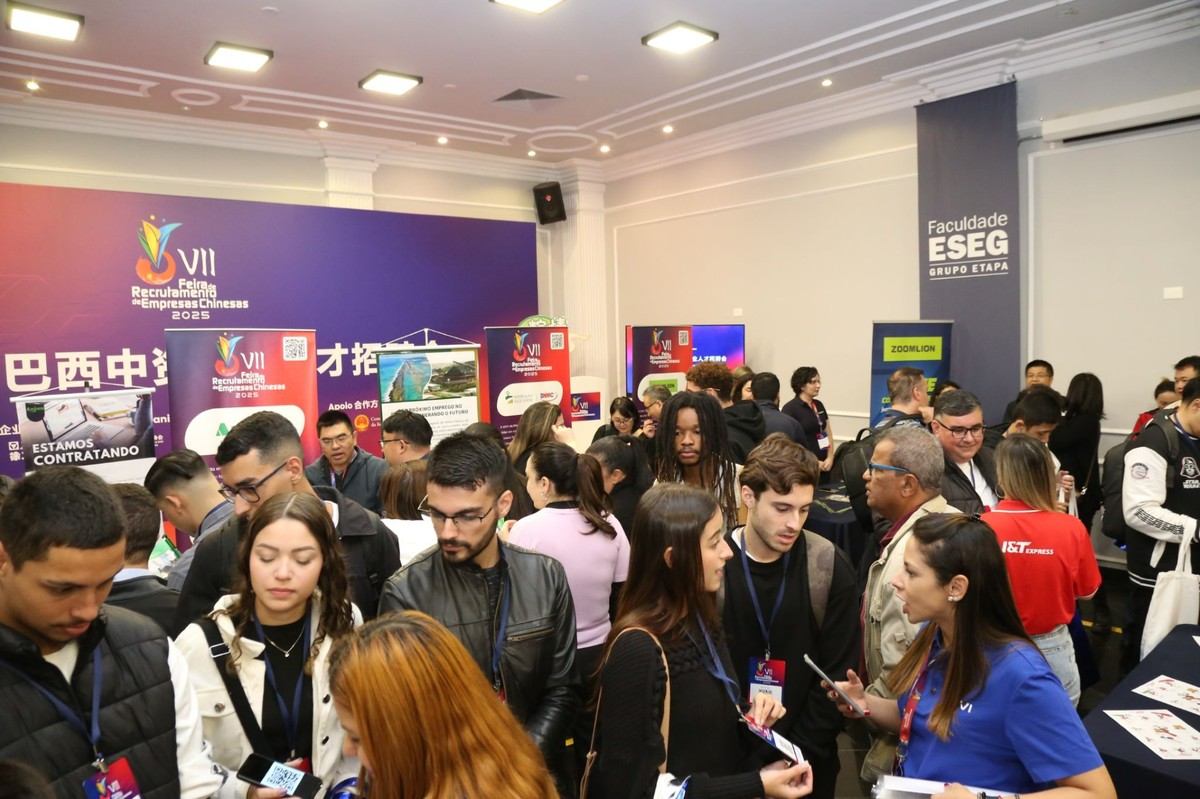 Feira de recrutamento de empresas chinesas oferece 400 vagas de emprego