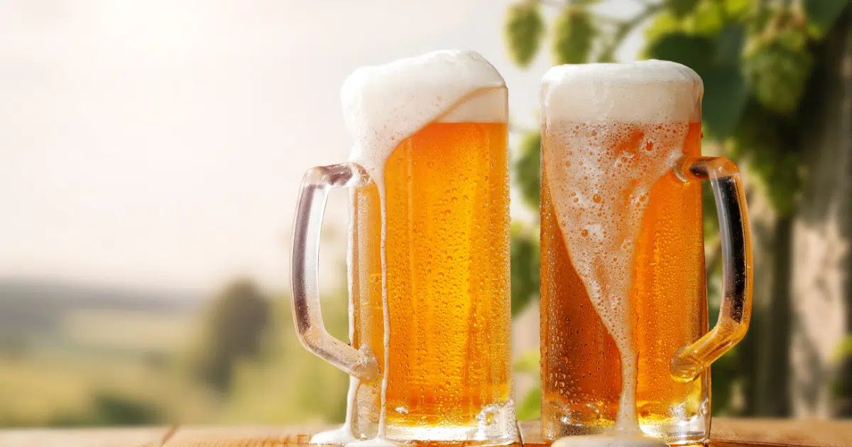 Dia Mundial da Cerveja: tr�s segredos para deixar a bebida no ponto perfeito para degusta��o