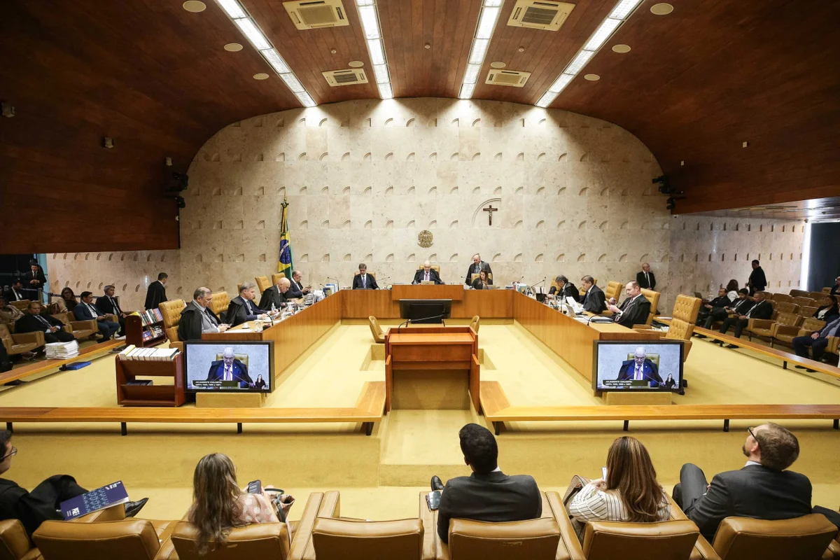 Com rev�s de Moraes, STF abre brecha para redu��o de penas do 8/1