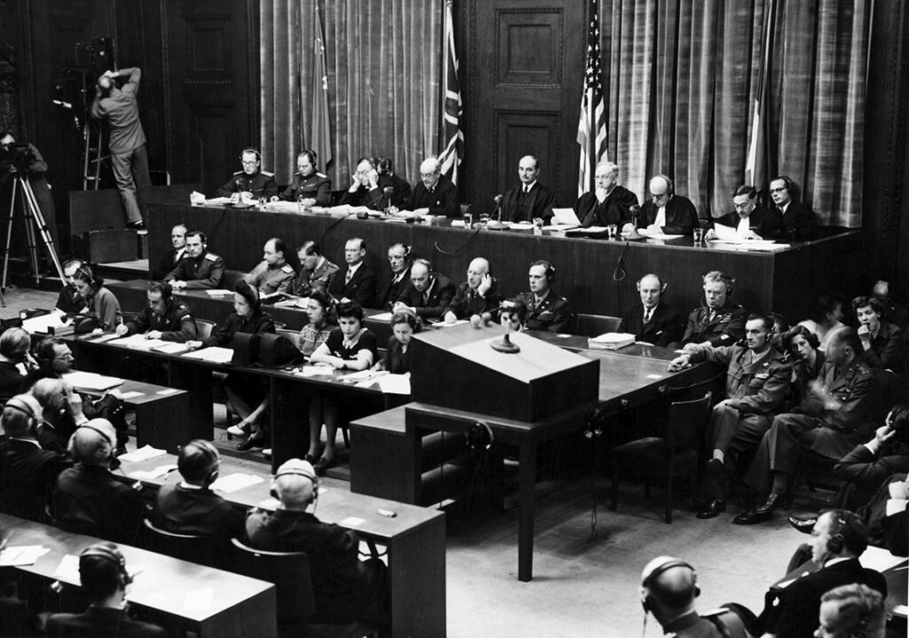 Tribunais de Nuremberg e T�quio fixaram as bases do Direito Penal Internacional