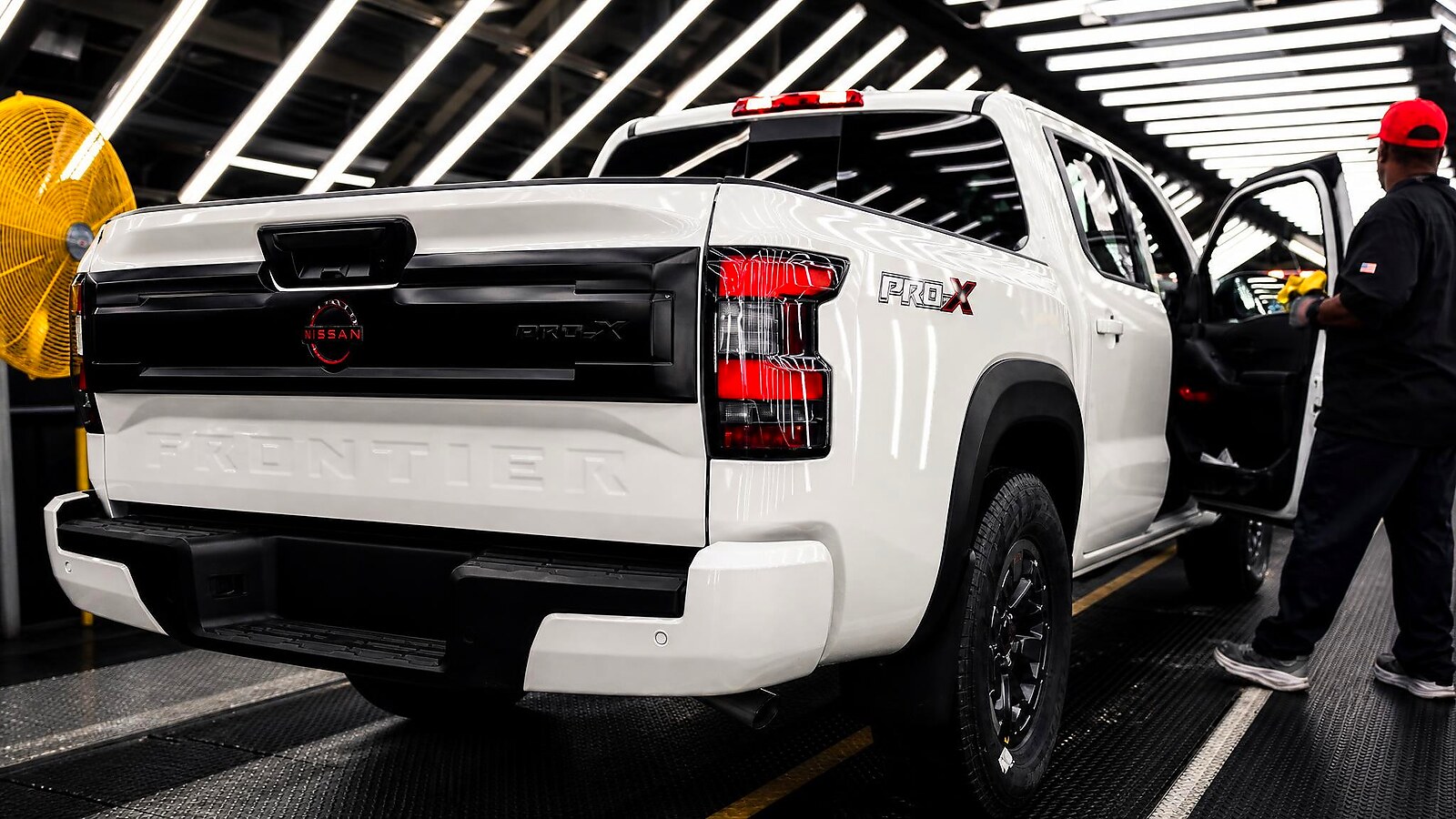 Na f�brica da picape Frontier, Nissan usa IA para analisar movimentos e calcula economia de R$ 173 milh�es