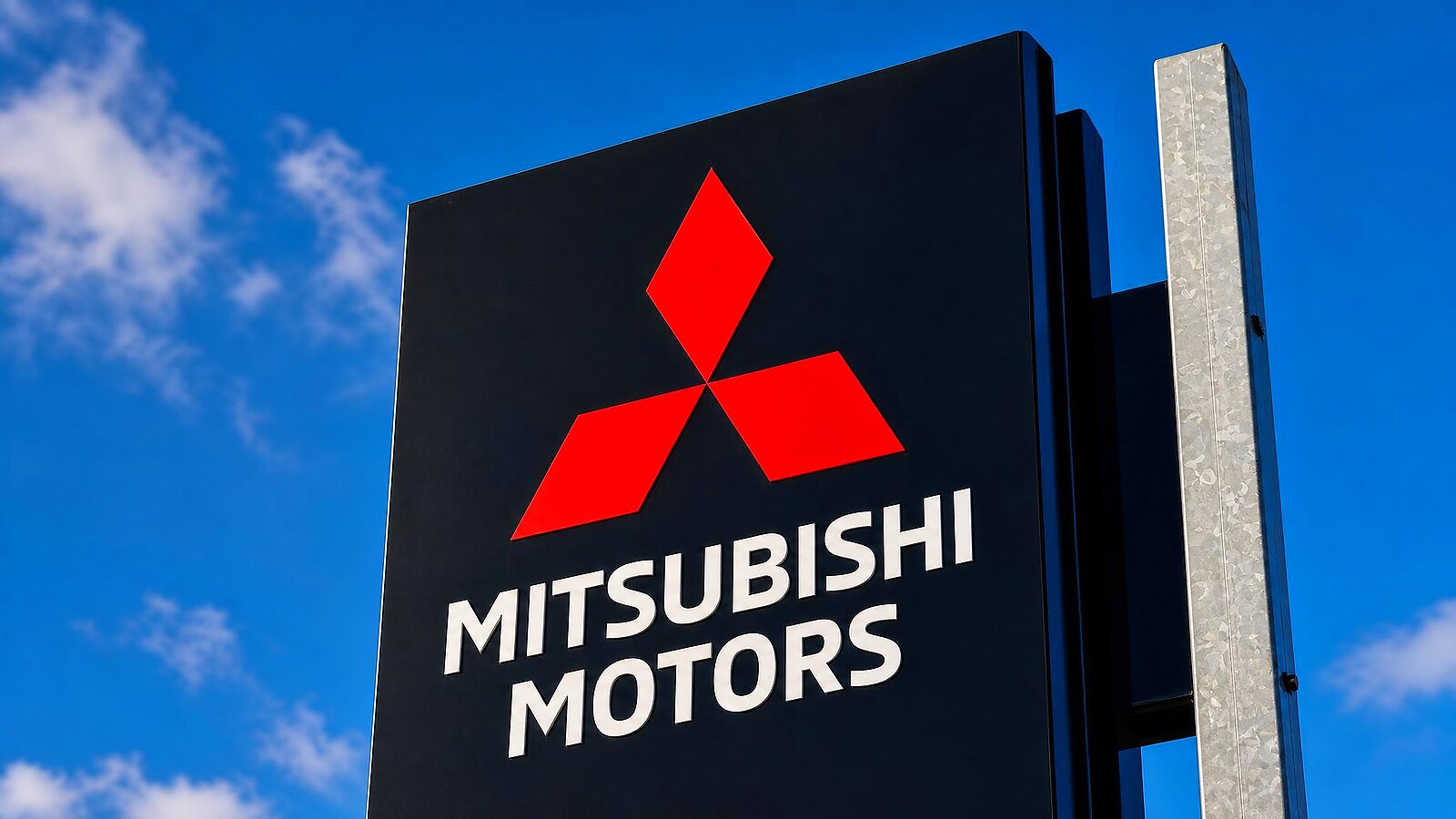 Divis�o da Mitsubishi premiada pela GM vai muito al�m dos carros e produz at� motor mar�timo de 80 litros e cerca de 2.028 cv