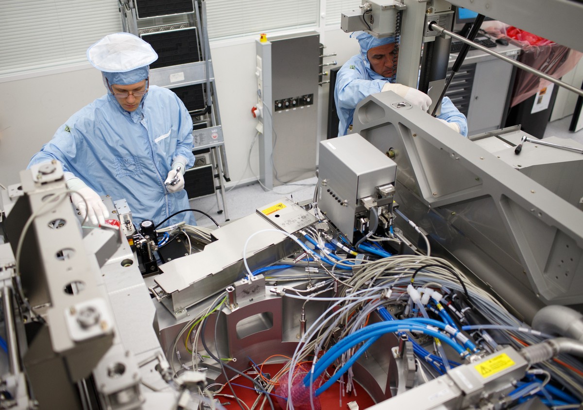Holandesa ASML ampliar� for�a de trabalho no Jap�o para apoiar fabricantes de chips