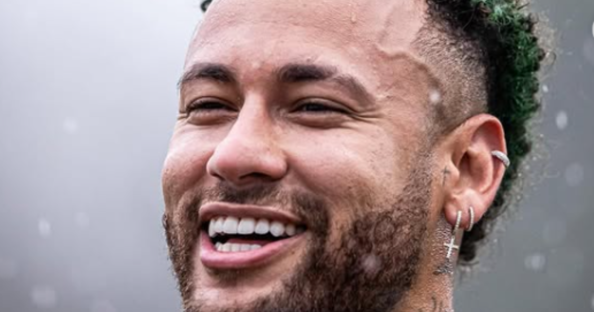 Neymar anuncia Coutinho no Santos e causa pol�mica