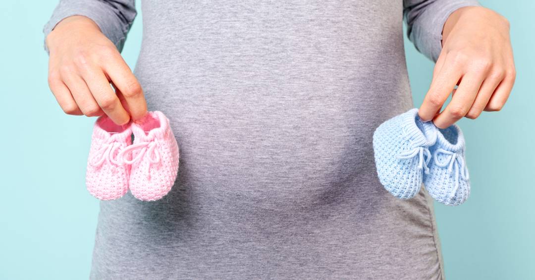 Traumas na infncia da me influenciam sade dos filhos; entenda