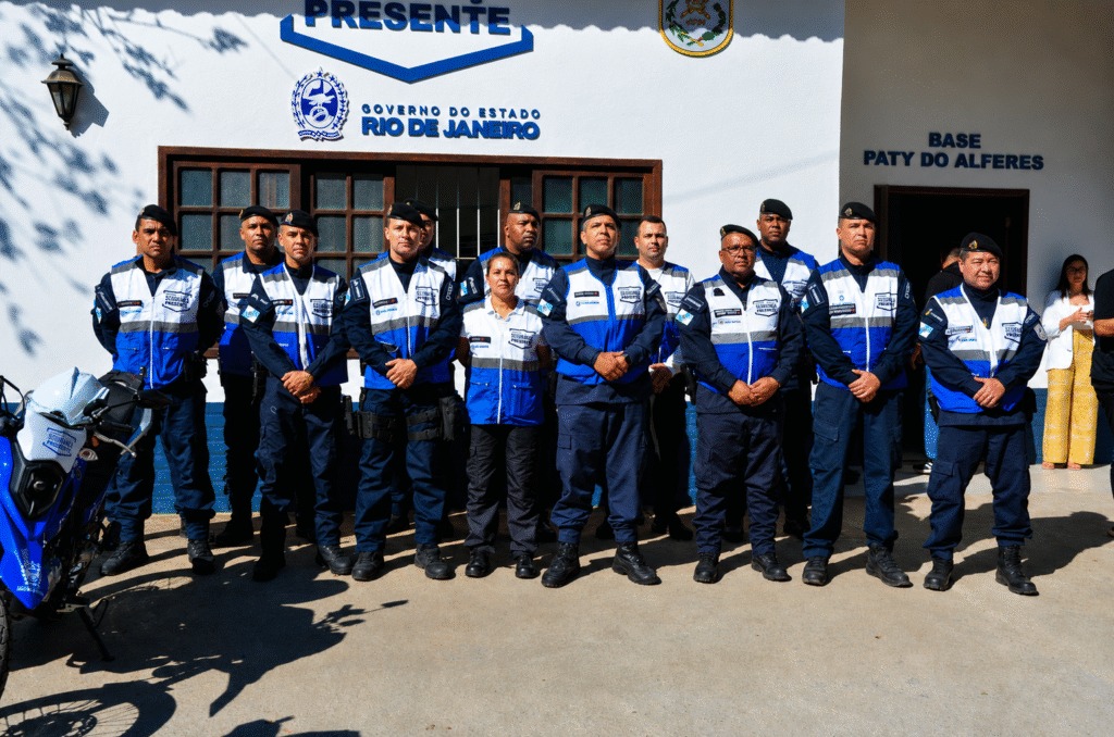 Paty do Alferes inaugura base da Operação Segurança Presente