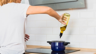 � prov�vel que esteja a estragar o seu azeite, e a ci�ncia explica porqu�